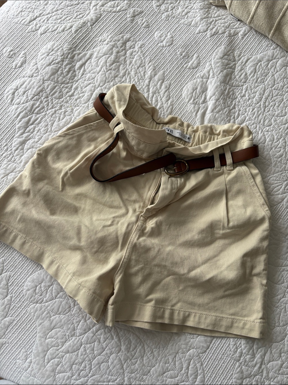 Zara Cream High-Waist Cotton Shorts with Brown Belt